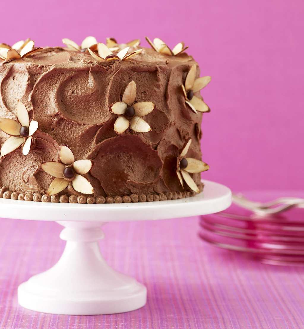 eggless chocolate almond cake | Almond cakes, Delicious vegan recipes, Chocolate  almond cake
