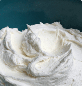 fluffy vanilla white frosting