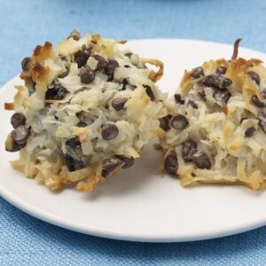Oh, the happy flavor combos you can make with these Magnificent Macaroons! Punch up this classic by adding dried fruits, nuts and even chocolate!