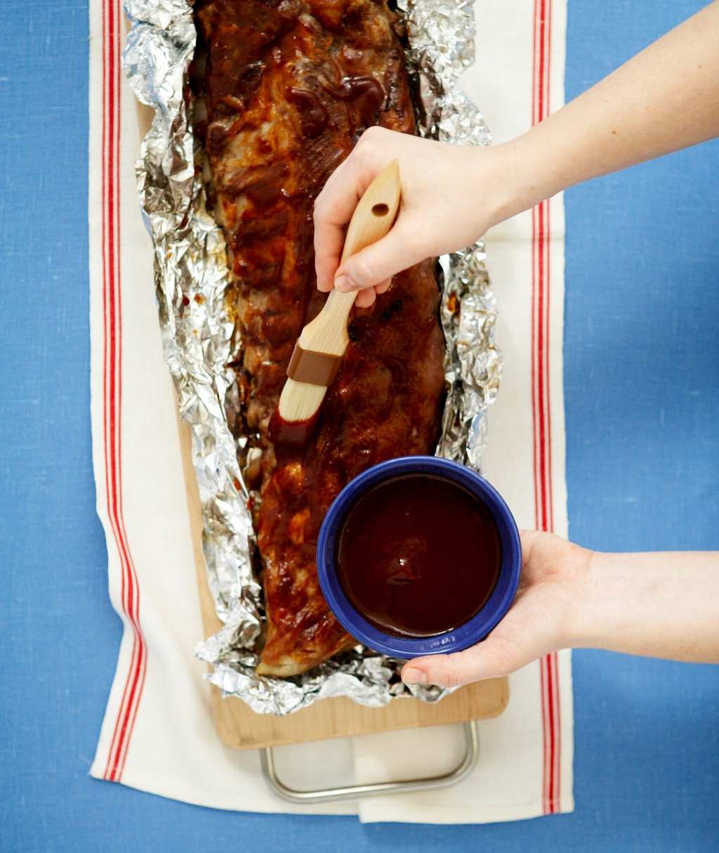 Making 3-Ingredient Classic Ribs