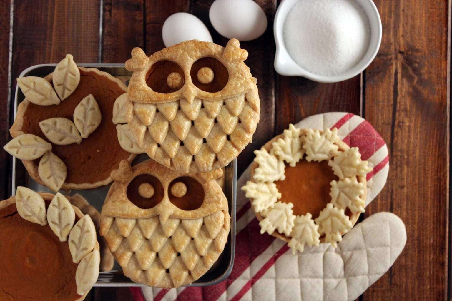 Sweet Explorations created this darling owl crust