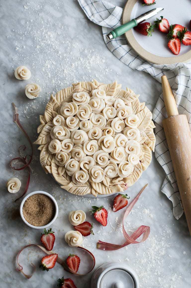 The Kitchen McCabe blog brings pastry roses to a whole new level!