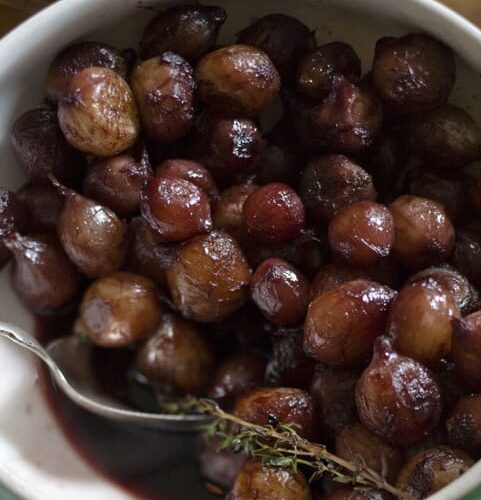 https://tarateaspoon.com/wp-content/uploads/2016/12/red_wine_glazed_onions_bowl-481x500.jpg