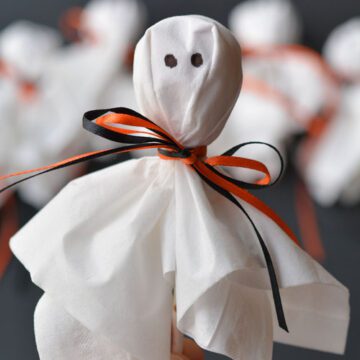 15 Spooky Homemade Halloween Treats Kids Can Make - Tara Teaspoon