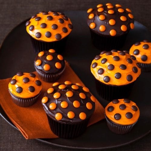 halloween cupcakes with orange and chocolate frosting