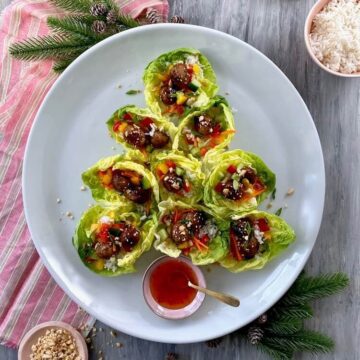 meatball lettuce wraps in shape of christmas tree feature