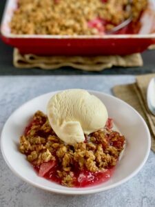 cropped-best_rhubarb_crisp_feature_web_vert.jpeg