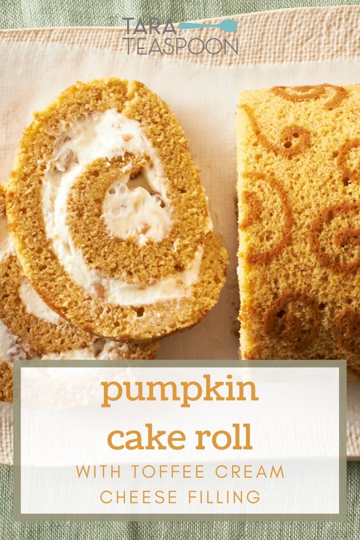 pumpkin-cake-roll-with-toffee-cream-cheese-filling-tara-teaspoon