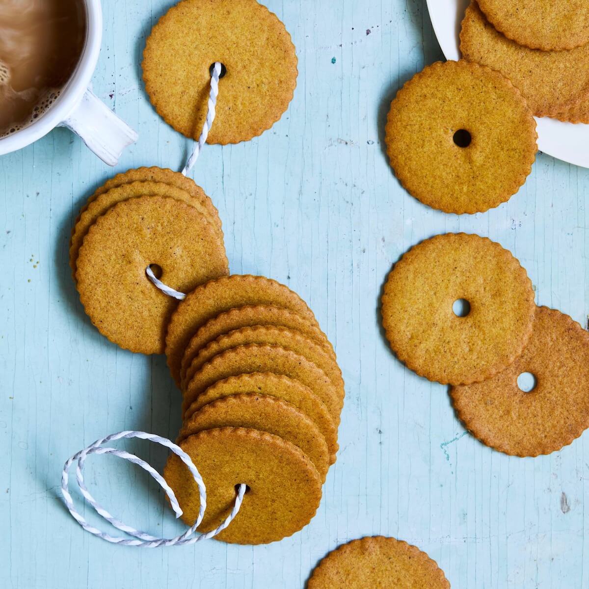 Moravian E Cookies With Honey