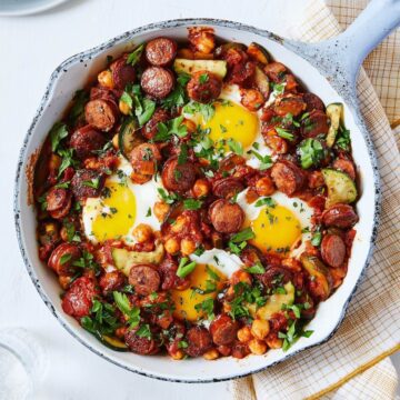 eggs in purgatory with vegetables and spicy sausage
