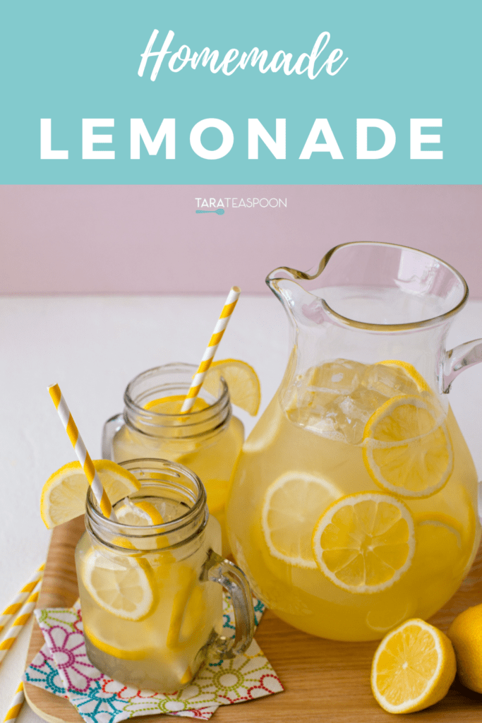 Classic Homemade Lemonade for Summer
