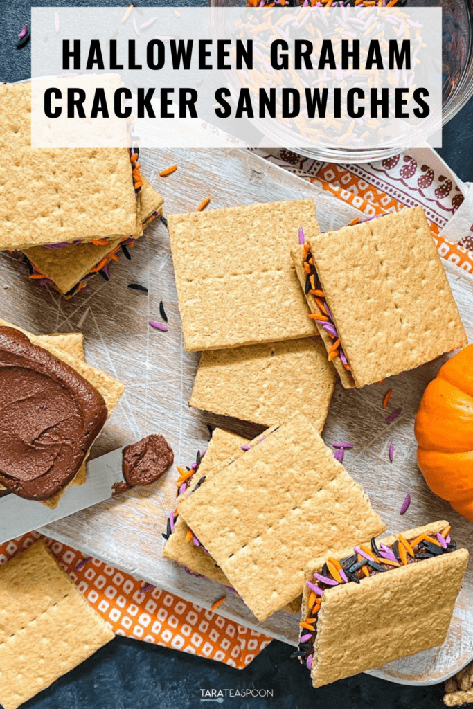 Halloween Graham Crackers with Frosting