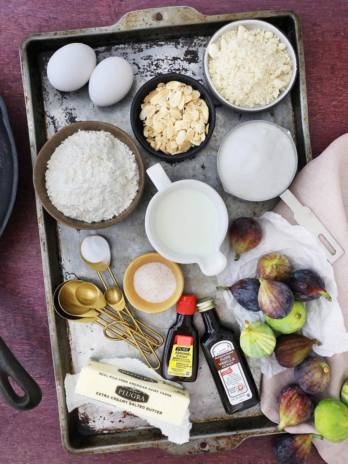 ingredients for fig snack cake including fresh figs